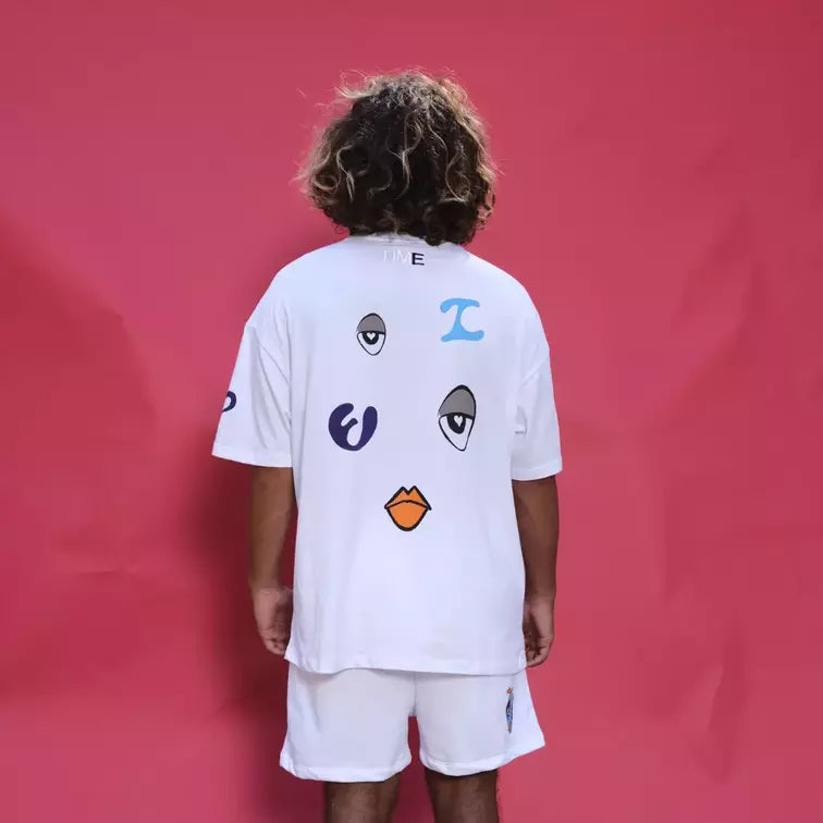 MODERN T-SHIRT